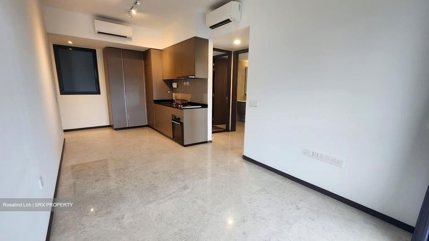 Royalgreen (D10), Condominium #557625661